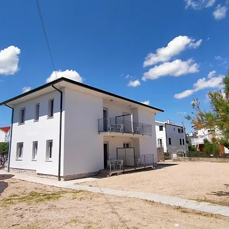 P313 Nr 105 Trilocale Sul Mare Con Ombrellone In Prima Fila *