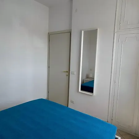 Casa vacanze P313 Nr 105 Trilocale Sul Mare Con Ombrellone In Prima Fila Marcelli